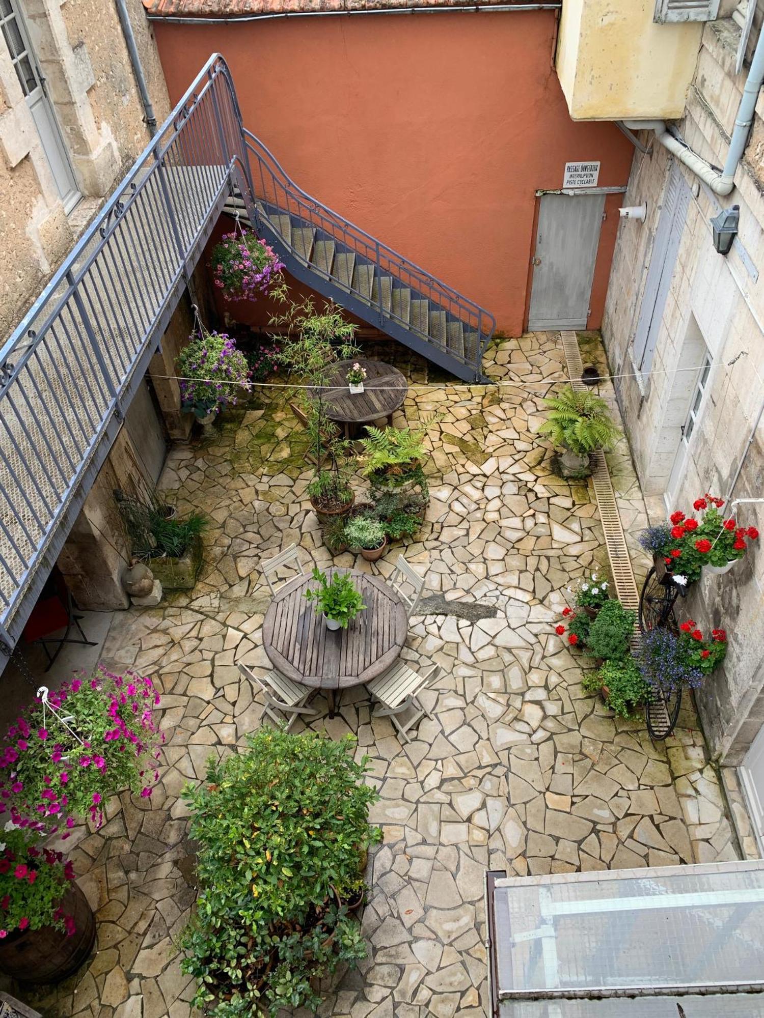 Repos à Ribérac B&B Esterno foto