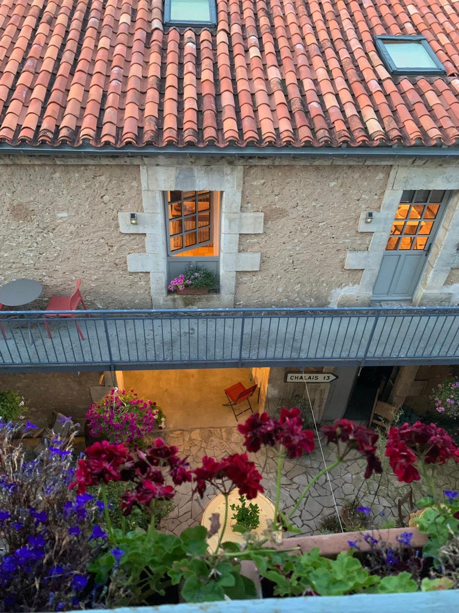 Repos à Ribérac B&B Esterno foto